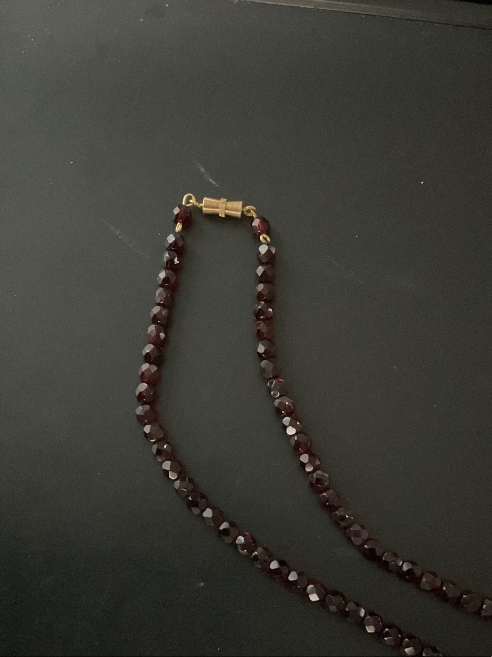 GARNET NECKLACE